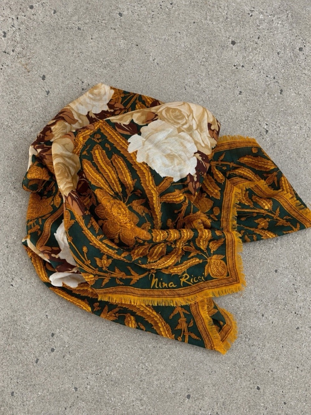 Nina Ricci Scarf *VINTAGE* Wool / Silk Authentic 54X54❤️